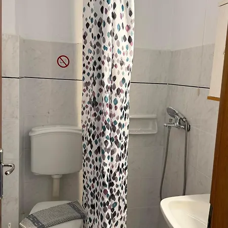 Konukevi Roula's *
