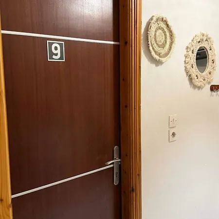 Roula's Konukevi